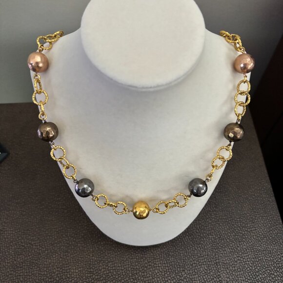 B Italy Gold Tone Link Necklace - Picture 2 of 14